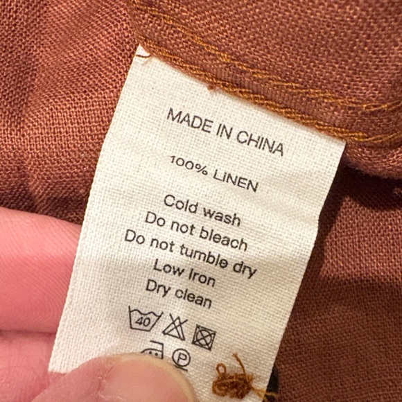 Men's Rust Casual Button Down Linen Shirt - Picture 6 of 9